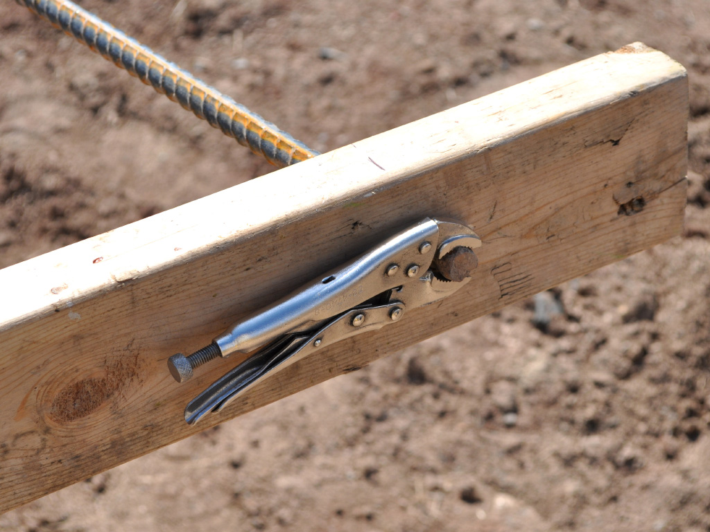Modular Rebar GreenHouse - rebar frame jig